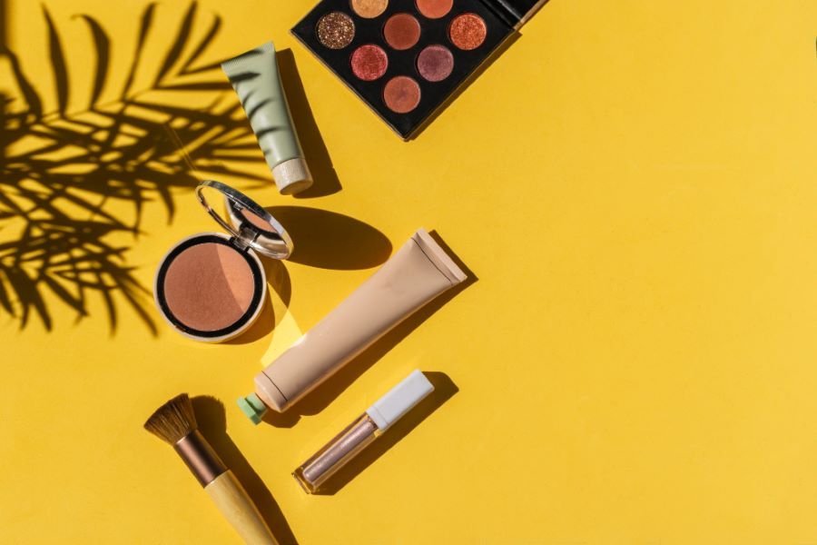 Flat Lays Cosmetic Product Photography